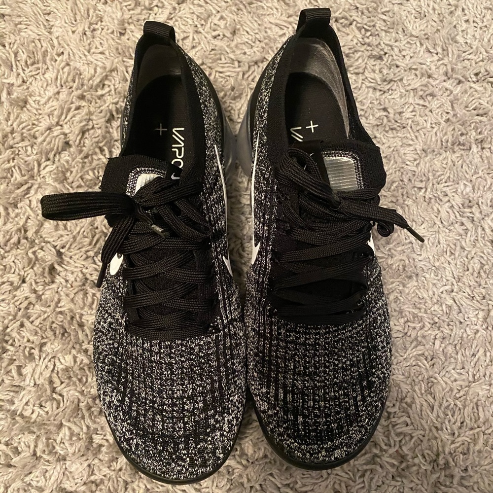 Men’s 10.5 Nike VaporMax
